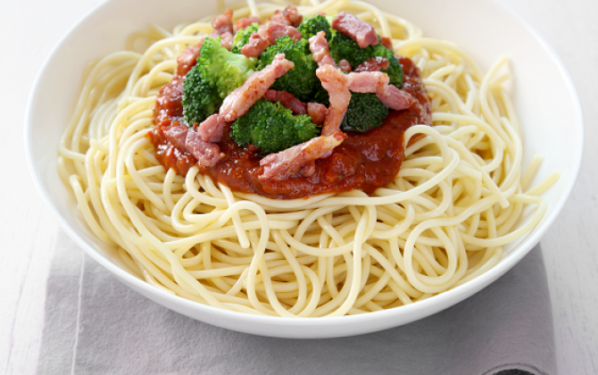 Recept Spaghetti met Toscaanse tomatensaus en broccoli Grand'Italia